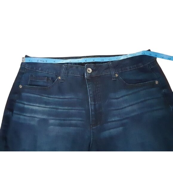 Cato Premium Jeans Womens 14 Blue Dark Wash Denim Whiskered Classic Fit Slim - Picture 6 of 9
